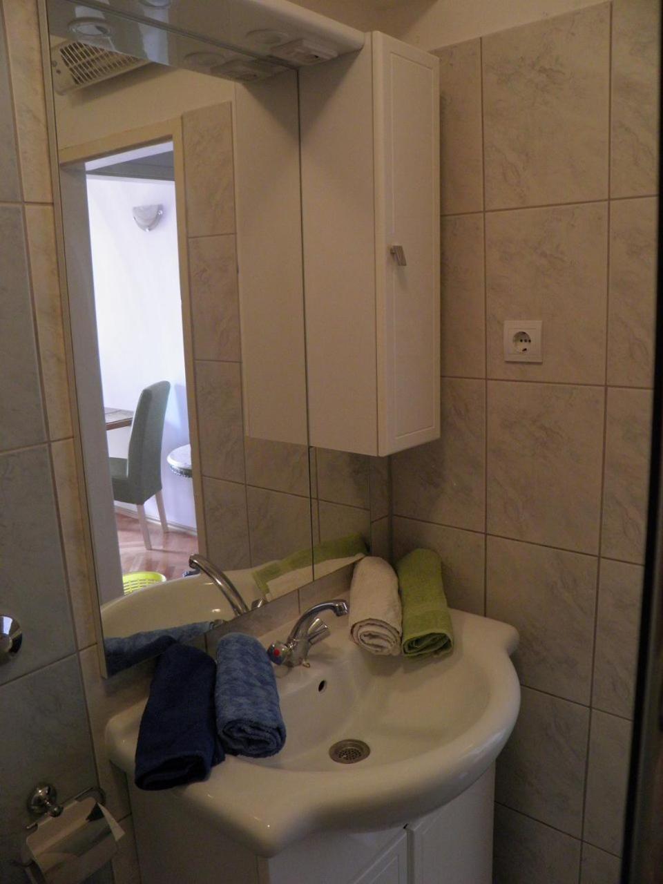 بريلا Apartments Angela - With Beautiful Courtyard المظهر الخارجي الصورة