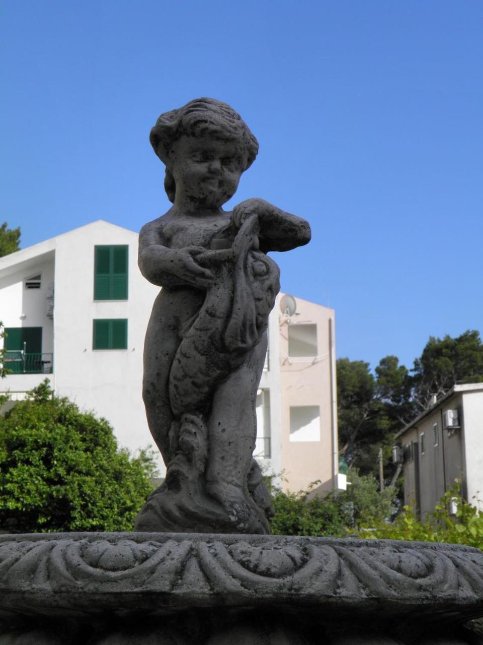 بريلا Apartments Angela - With Beautiful Courtyard المظهر الخارجي الصورة