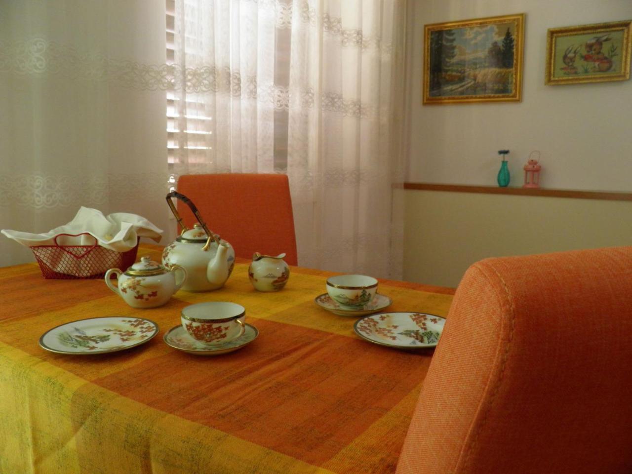 بريلا Apartments Angela - With Beautiful Courtyard المظهر الخارجي الصورة